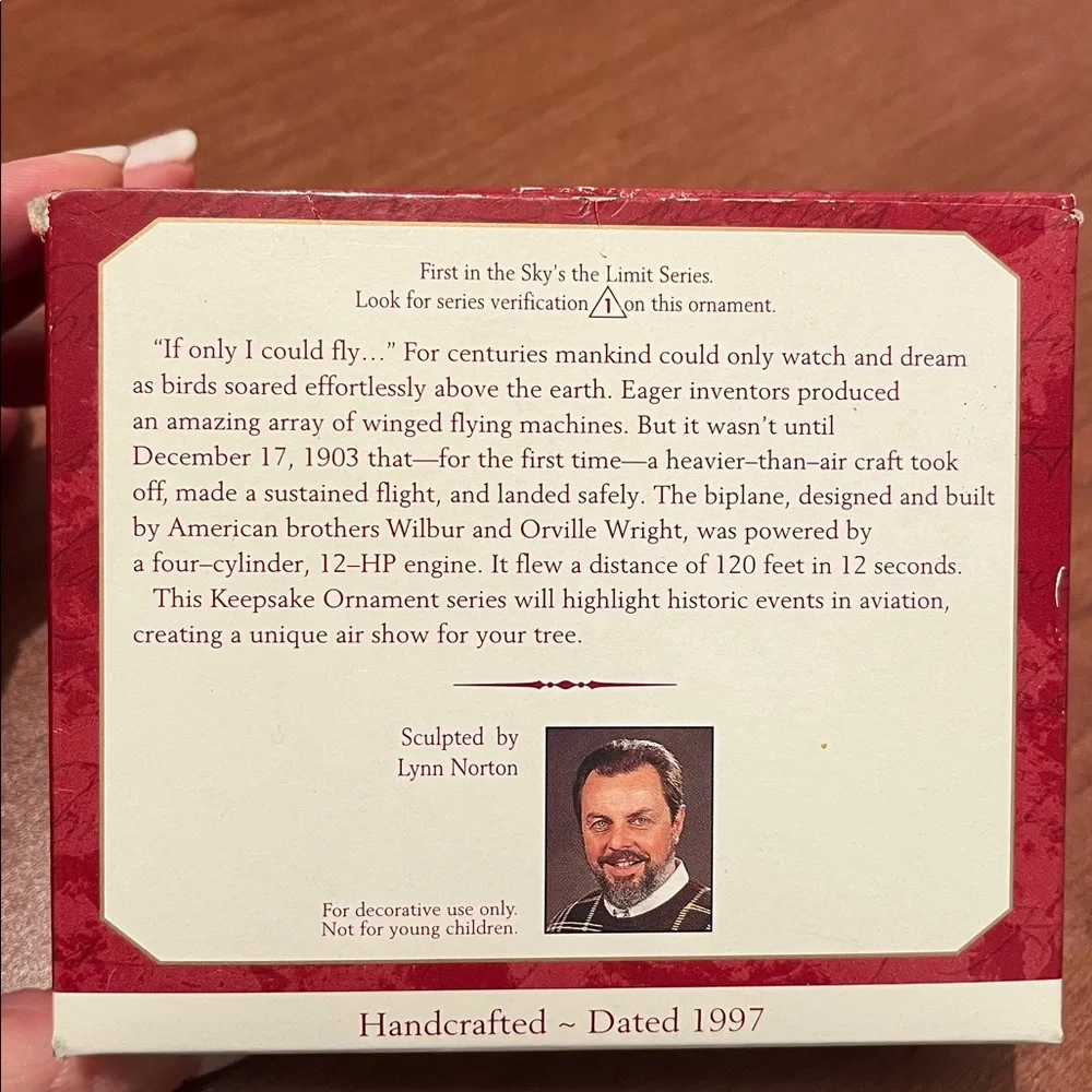 Hallmark like new